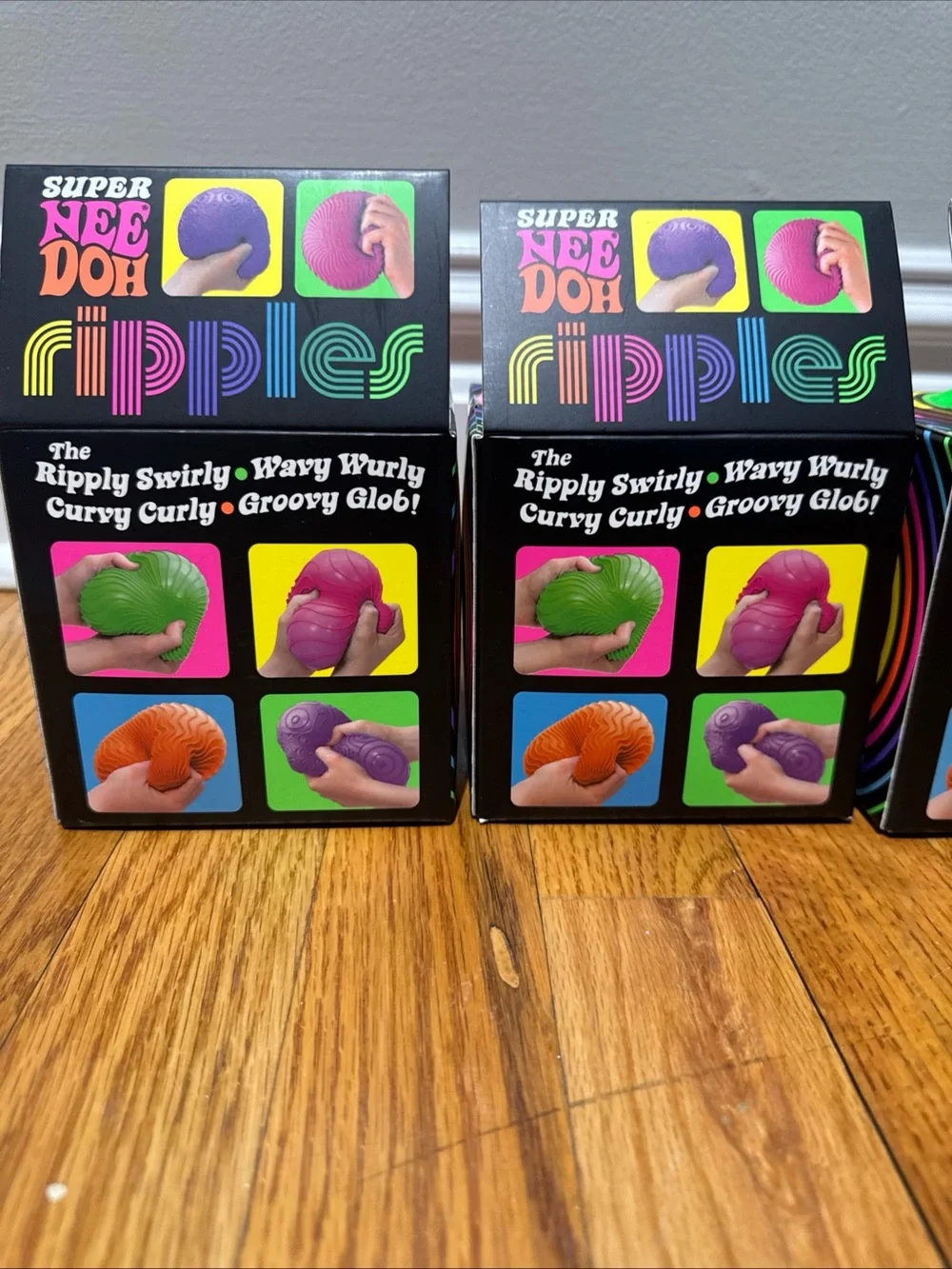 Super NeeDoh Ripples Sensory Stress Ball - colors may vary!!